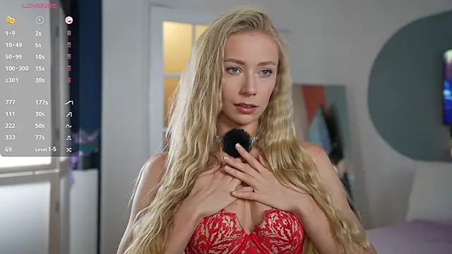 Snapshot of Vika54784 chatting on January 27, 3:18 pm Vika54784 online show from January 27, 3:18 pm