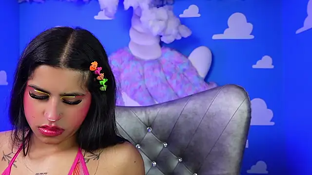 miss romyna online show from April 23, 11:09 am