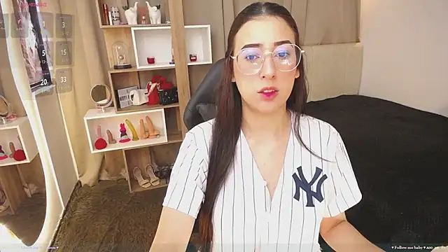 Snapshot of Imkitty-Horny chatting on February 3, 5:35 pm Imkitty-Horny online show from February 3, 5:35 pm