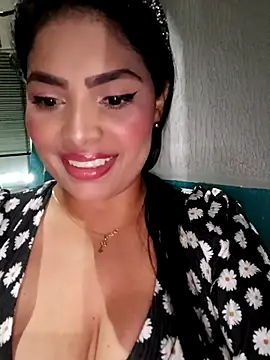 Snapshot of Sofy_assb_big chatting on July 20, 2:37 am Sofy assb big online show from July 20, 2:37 am