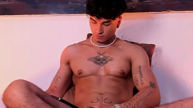 Thomas Fit1 online show from January 19, 11:53 pm