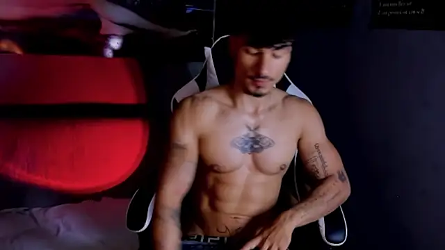 Thomas Fit1 online show from April 28, 12:42 am