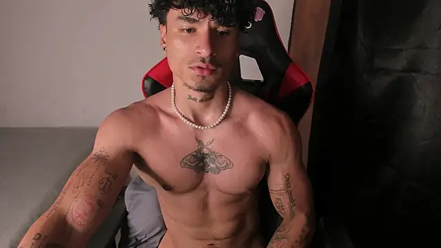 Thomas Fit1 online show from May 23, 2:50 am