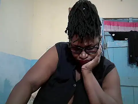 sexy bigboobss online show from December 2, 8:30 am