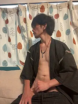 Snapshot of Katakuriko-Denpun chatting on July 25, 3:15 am Katakuriko-Denpun online show from July 25, 3:15 am