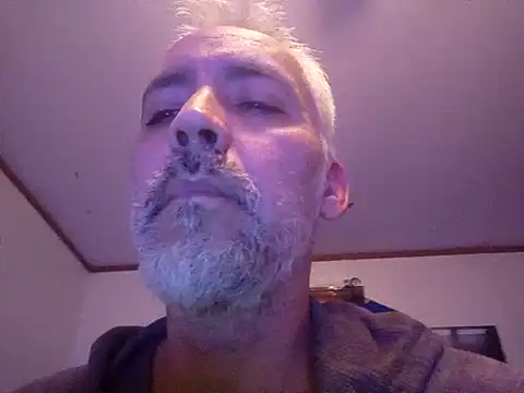 Snapshot of Xoc8_ chatting on February 19, 6:00 pm Xoc8 online show from February 19, 6:00 pm