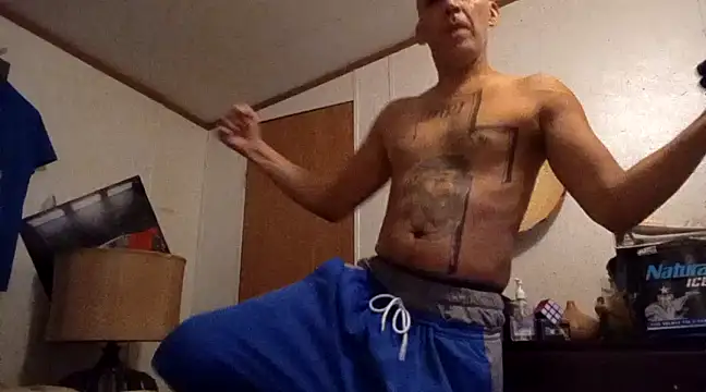 Snapshot of Xoc8_ chatting on February 27, 2:32 am Xoc8 online show from February 27, 2:32 am