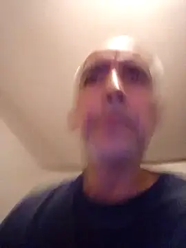 Snapshot of Xoc8_ chatting on March 3, 11:35 pm Xoc8 online show from March 3, 11:35 pm