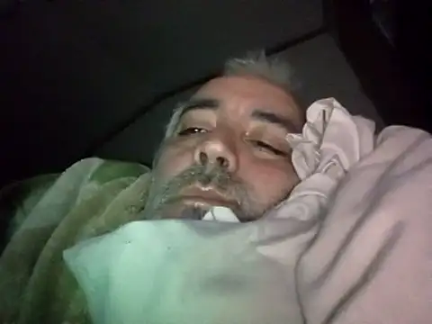 Xoc8  online show from February 6, 4:17 am