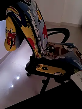 Snapshot of Selina_6 chatting on December 21, 6:41 am Selina 6 online show from December 21, 6:41 am