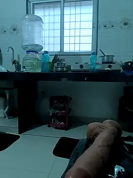 Snapshot of Selina_6 chatting on January 30, 12:59 pm Selina 6 online show from January 30, 12:59 pm