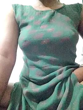 rituporna2004 online show from November 23, 1:33 pm