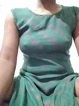 rituporna2004 online show from December 16, 2:38 am