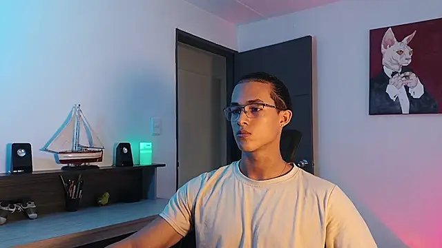 alejo x3 online show from November 29, 9:51 pm