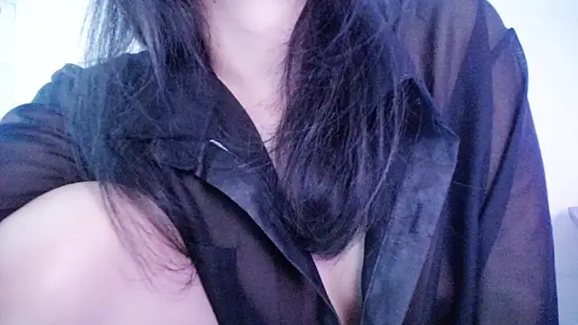 Baenee online show from February 9, 7:09 pm