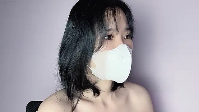 Baenee online show from November 6, 2:40 pm