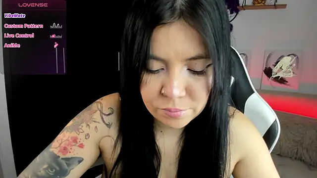 AilynRed online show from October 2, 3:02 am