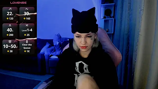 Snapshot of Ledy_WWWII chatting on February 26, 5:07 pm Ledy WWWII online show from February 26, 5:07 pm