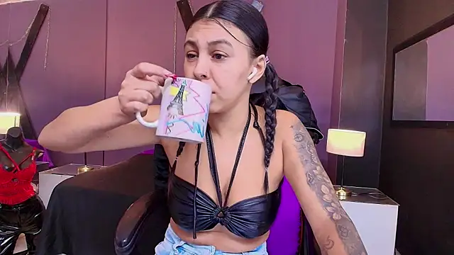 Juliet Nasty online show from March 14, 11:56 am