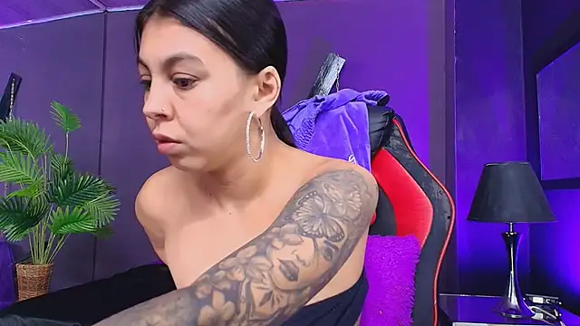 Juliet Nasty online show from September 20, 12:50 pm