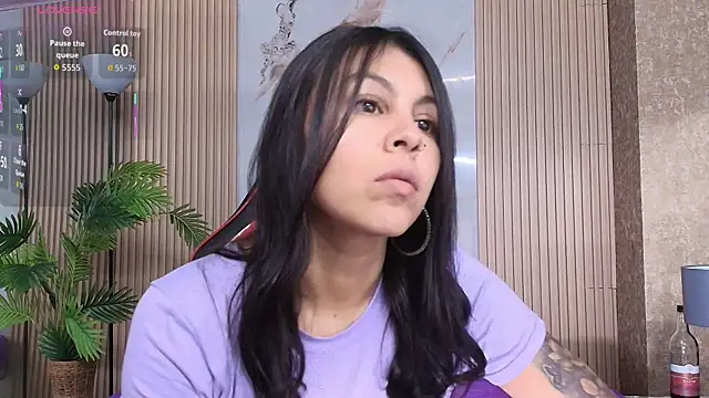 Juliet Nasty online show from November 27, 11:45 am