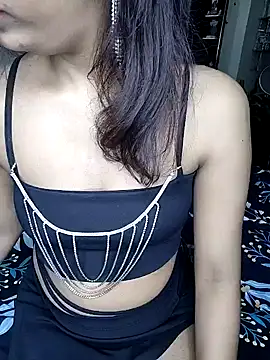 Snapshot of Leeeezzzz_roy chatting on January 10, 8:48 pm Leeeezzzz roy online show from January 10, 8:48 pm