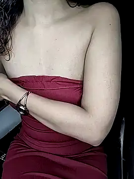 Snapshot of Leeeezzzz_roy chatting on September 30, 6:35 pm Leeeezzzz roy online show from September 30, 6:35 pm