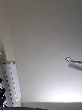 Snapshot of Leeeezzzz_roy chatting on October 2, 5:53 pm Leeeezzzz roy online show from October 2, 5:53 pm