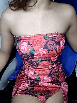 Snapshot of Leeeezzzz_roy chatting on October 12, 6:51 pm Leeeezzzz roy online show from October 12, 6:51 pm