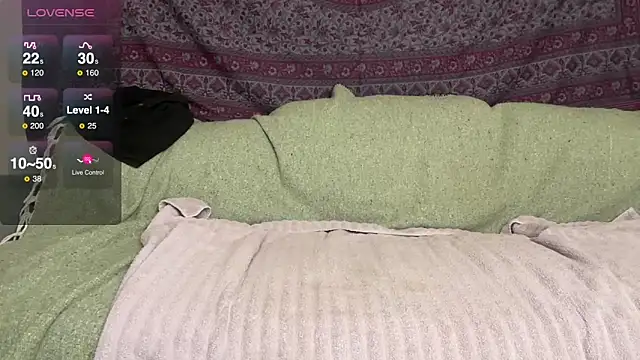 GlitterKitty108 online show from February 25, 12:31 am