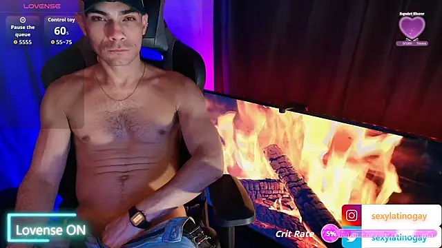 sexyboycolombi4 online show from March 31, 12:05 pm