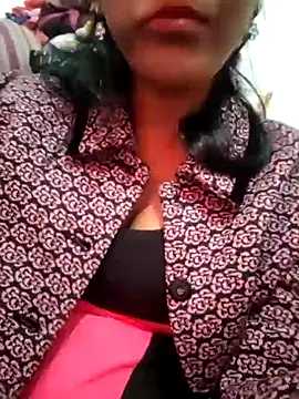 Snapshot of IslamicPimento chatting on December 19, 5:51 am IslamicPimento online show from December 19, 5:51 am