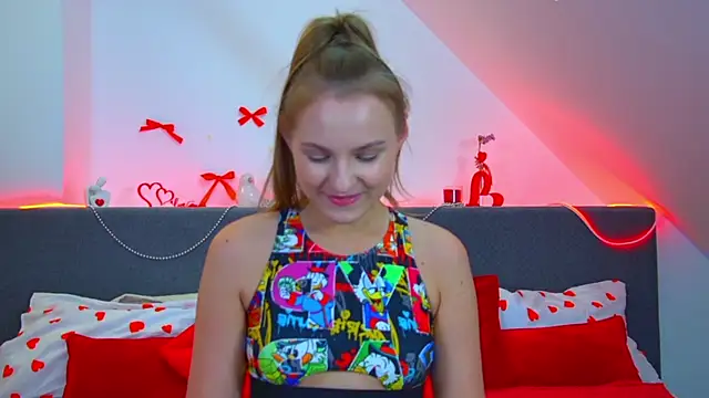 Snapshot of MelissaMelrey chatting on July 20, 10:50 am MelissaMelrey online show from July 20, 10:50 am