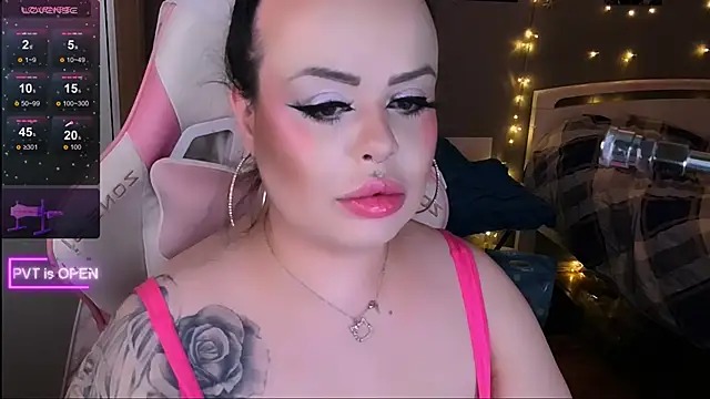 Snapshot of og_maddison chatting on April 17, 10:24 pm og maddison online show from April 17, 10:24 pm