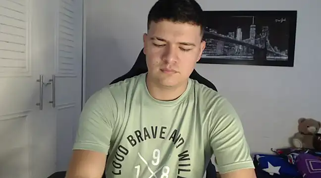 Snapshot of Plug_Control chatting on December 31, 8:45 pm Plug Control online show from December 31, 8:45 pm