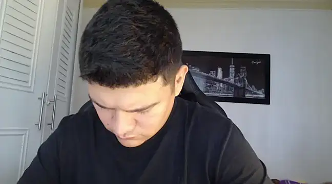 Snapshot of Plug_Control chatting on February 10, 1:44 pm Plug Control online show from February 10, 1:44 pm