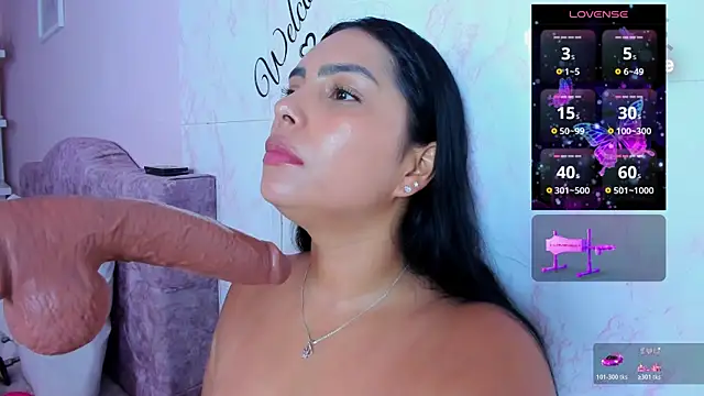 Snapshot of evelinn_belen chatting on May 21, 11:50 am evelinn belen online show from May 21, 11:50 am