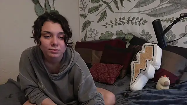 punkpuppy  online show from January 6, 7:13 pm