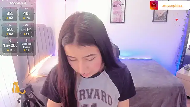 Amy joones online show from January 18, 5:04 pm