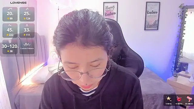 Amy joones online show from January 23, 1:24 pm