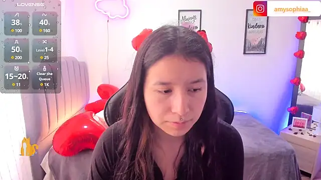 Amy joones online show from February 10, 1:33 pm