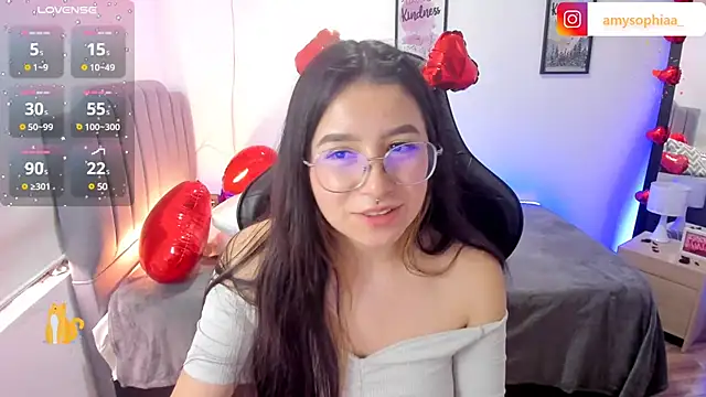 Amy joones online show from February 12, 4:22 pm