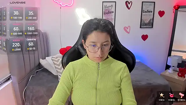 Amy joones online show from February 19, 1:39 pm