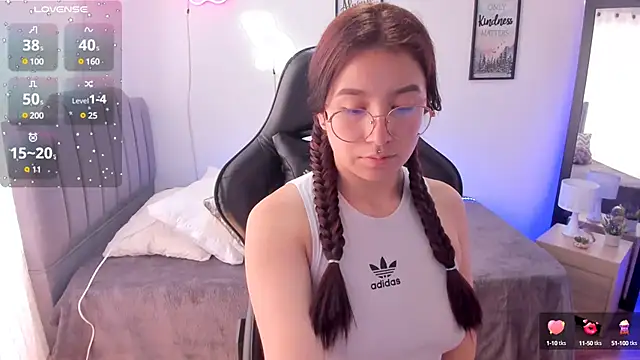 Amy joones online show from March 4, 4:30 pm