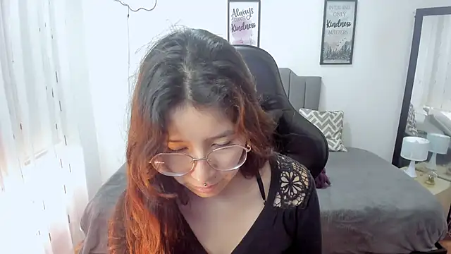 Amy joones online show from September 29, 12:54 pm