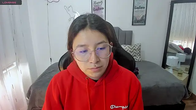 Amy joones online show from October 4, 3:54 pm