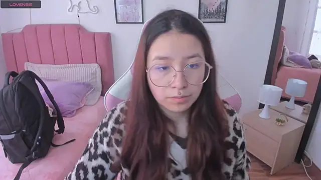 Amy joones online show from November 29, 12:41 pm