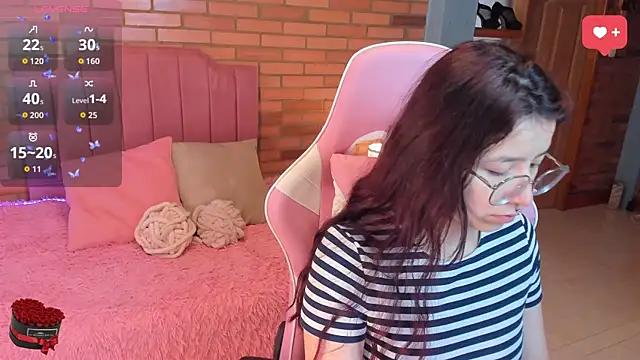 Snapshot of Amy_joones chatting on July 29, 12:25 pm Amy joones online show from July 29, 12:25 pm