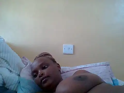 Snapshot of Sexxy-Shie chatting on March 17, 8:18 am Sexxy-Shie online show from March 17, 8:18 am