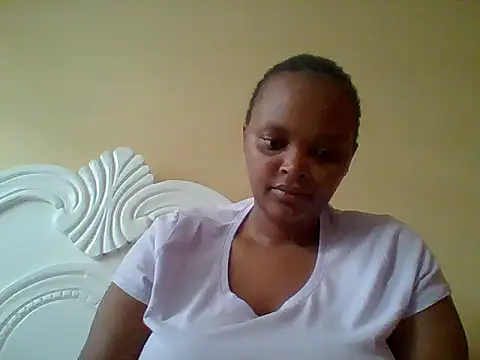 Snapshot of Sexxy-Shie chatting on October 7, 6:10 am Sexxy-Shie online show from October 7, 6:10 am